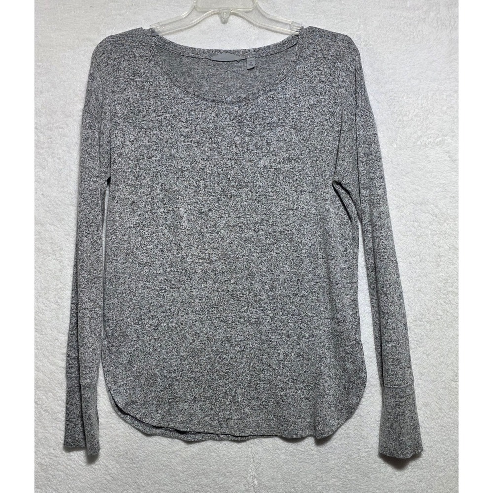 Athleta Women's Gray Heathered Long Sleeve Scoop Neck Top with Thumbholes Size M